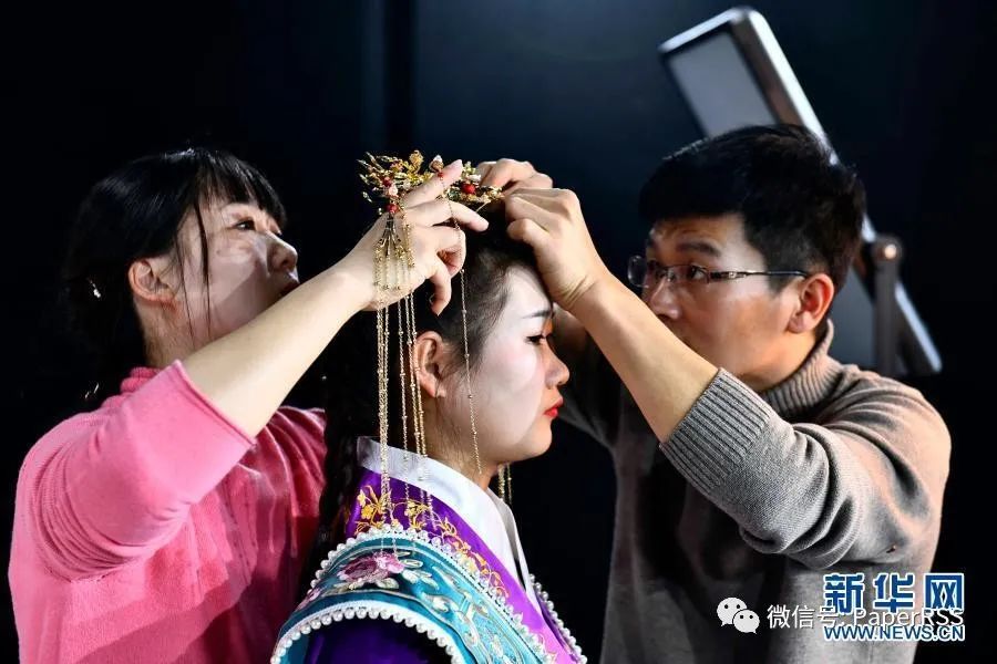 中科院博士返鄉(xiāng)賣漢服：3個月賣三百萬，高定一件3.5萬