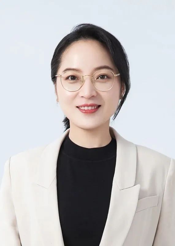 她，浙工大美女教授，聯(lián)合北大「國(guó)家杰青/長(zhǎng)江特聘」、浙大「國(guó)家高層次人才」、西湖大學(xué)「國(guó)家級(jí)人才」，新發(fā)JACS！